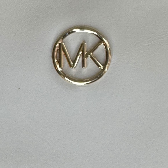 NWOT White Michael Kors Wristlet Clutch Handbag White Leather MK Logo Zip Pouch - Picture 9 of 9